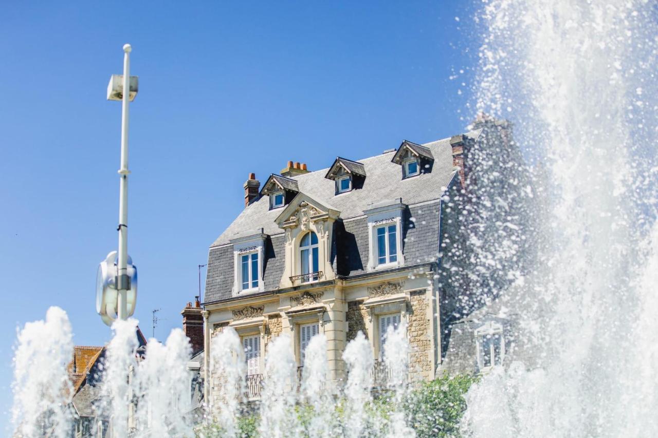 Villa La Cote Fleurie - 5 Bdr - Garden & Jacuzzi - Tourgeville Plage